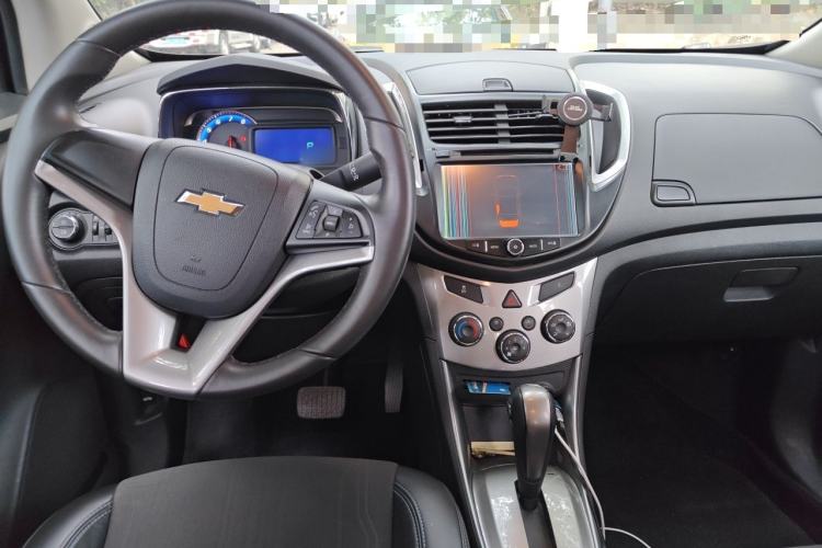 Used Chevrolet Trax 2014 1.4T Automatic Two-Wheel Drive Luxury Model Interior 2