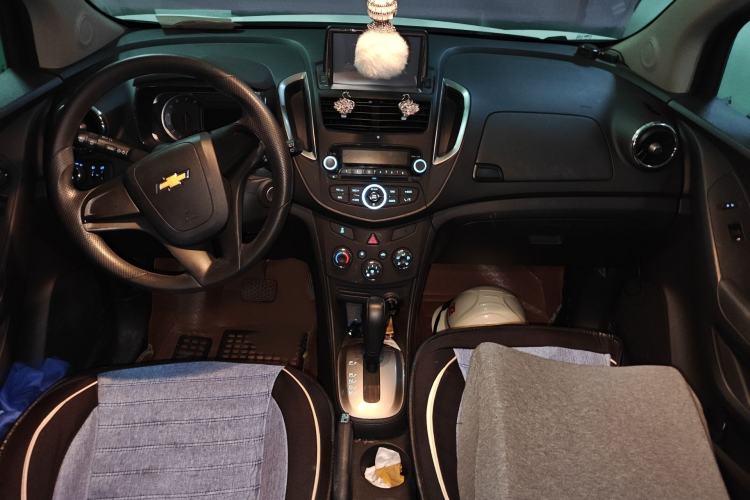 Used Chevrolet Trax 2014 1.4T Automatic Two-Wheel Drive Comfort Version Interior 2
