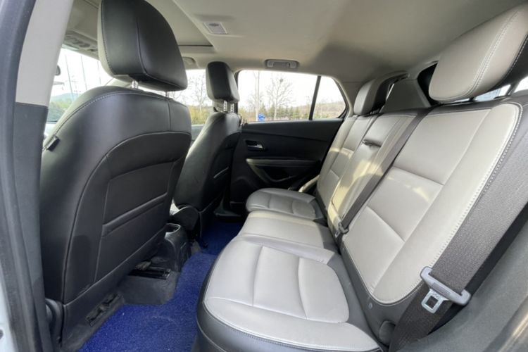 Used Chevrolet Trax 2014 1.4T Automatic All-Wheel Drive Flagship Version Interior 3