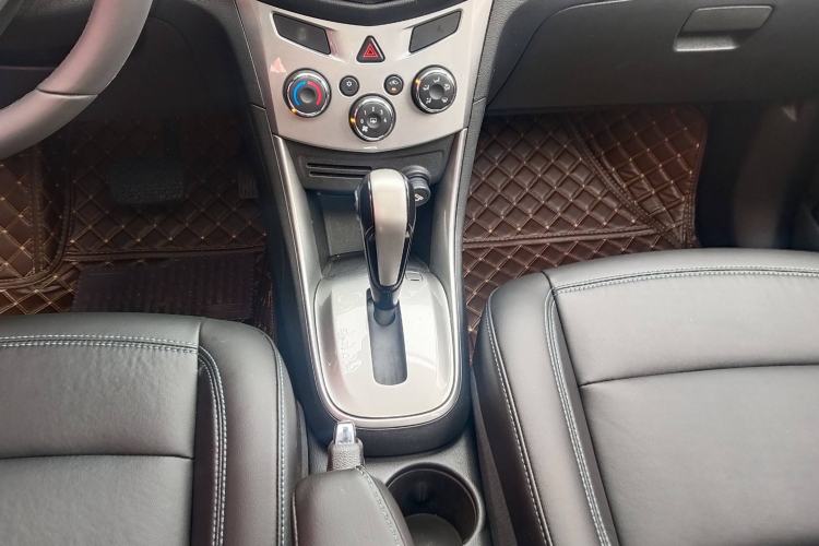 Used Chevrolet Trax 2014 1.4T Automatic All-Wheel Drive Flagship Version Interior 4