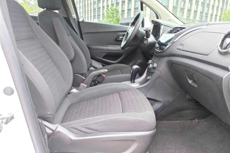 Used Chevrolet Trax 2014 1.4T Automatic Two-Wheel Drive Comfort Version Interior 4