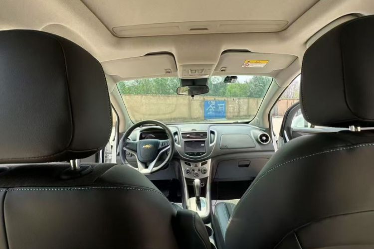 Used Chevrolet Trax 2014 1.4T Automatic Two-Wheel Drive Luxury Model Interior 7