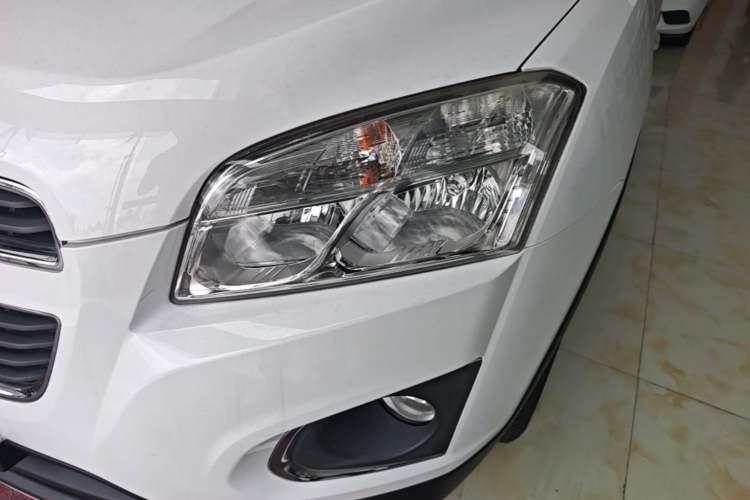 Used Chevrolet Trax 2014 1.4T Automatic Two-Wheel Drive Luxury Model Left Front Headlight