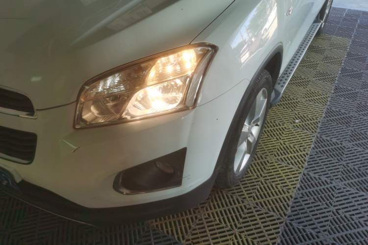Used Chevrolet Trax 2014 1.4T Automatic All-Wheel Drive Flagship Version Left Front Headlight