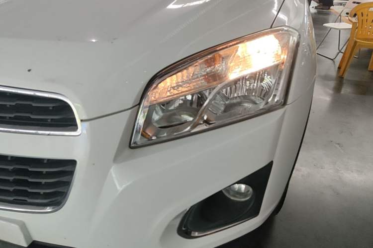 Used Chevrolet Trax 2014 1.4T Automatic Two-Wheel Drive Comfort Version Left Front Headlight