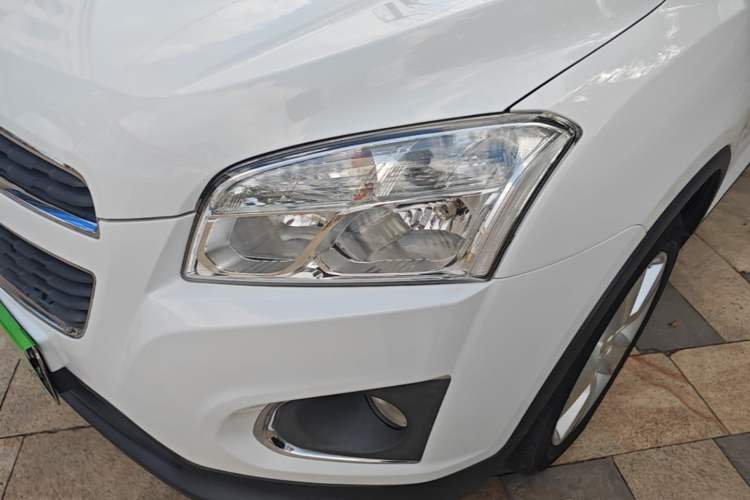 Used Chevrolet Trax 2014 1.4T Automatic Two-Wheel Drive Comfort Version Left Front Headlight