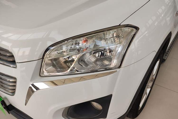 Used Chevrolet Trax 2014 1.4T Automatic Two-Wheel Drive Comfort Version Left Front Headlight
