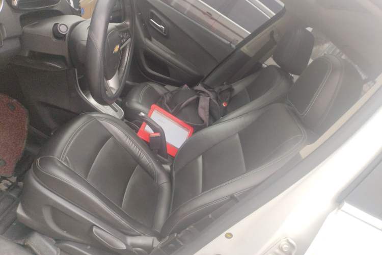 Used Chevrolet Trax 2014 1.4T Automatic All-Wheel Drive Flagship Version Left Front Seat