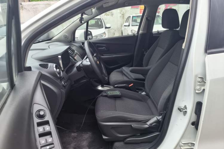 Used Chevrolet Trax 2014 1.4T Automatic Two-Wheel Drive Comfort Version Left Front Seat