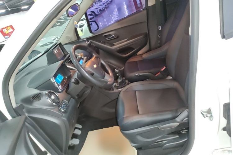 Used Chevrolet Trax 2014 1.4T Manual Two-Wheel Drive Comfort Model Left Front Seat