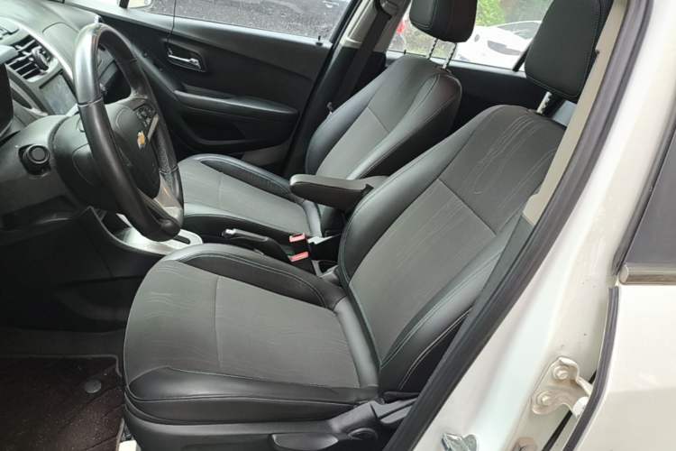 Used Chevrolet Trax 2014 1.4T Automatic Two-Wheel Drive Luxury Model Left Front Seat