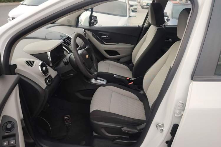 Used Chevrolet Trax 2014 1.4T Automatic Two-Wheel Drive Comfort Version Left Front Seat