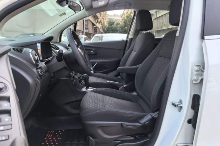 Used Chevrolet Trax 2014 1.4T Automatic Two-Wheel Drive Comfort Version Left Front Seat