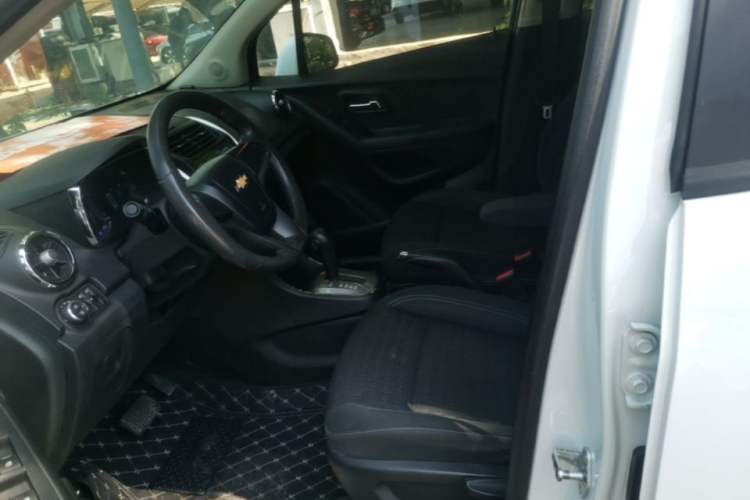 Used Chevrolet Trax 2014 1.4T Automatic Two-Wheel Drive Comfort Version Left Front Seat