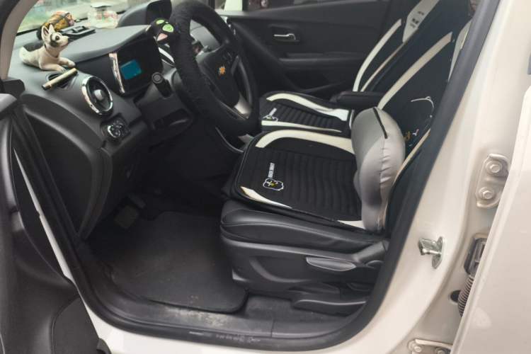 Used Chevrolet Trax 2014 1.4T Automatic Two-Wheel Drive Luxury Model Left Front Seat