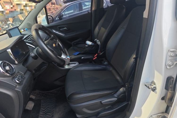 Used Chevrolet Trax 2014 1.4T Automatic Two-Wheel Drive Luxury Model Left Front Seat