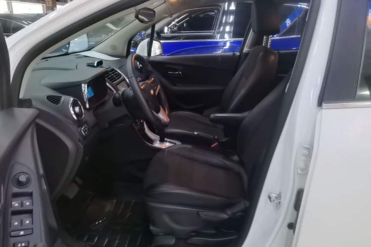 Used Chevrolet Trax 2014 1.4T Automatic Two-Wheel Drive Luxury Model Left Front Seat