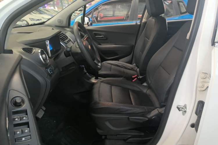Used Chevrolet Trax 2014 1.4T Automatic Two-Wheel Drive Comfort Version Left Front Seat