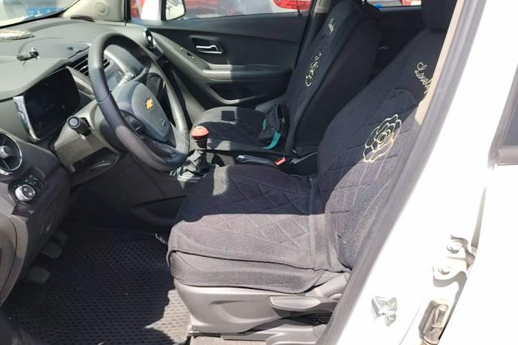 Used Chevrolet Trax 2014 1.4T Manual Two-Wheel Drive Comfort Model Left Front Seat