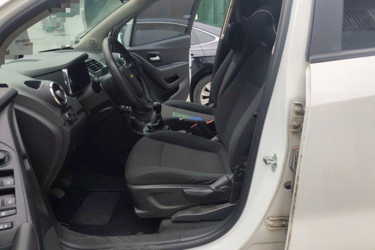 Used Chevrolet Trax 2014 1.4T Manual Two-Wheel Drive Comfort Model Left Front Seat