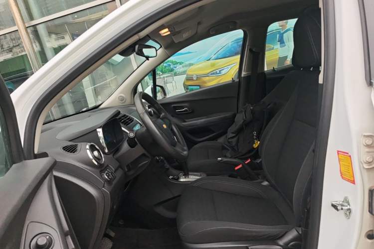 Used Chevrolet Trax 2014 1.4T Automatic Two-Wheel Drive Comfort Version Left Front Seat
