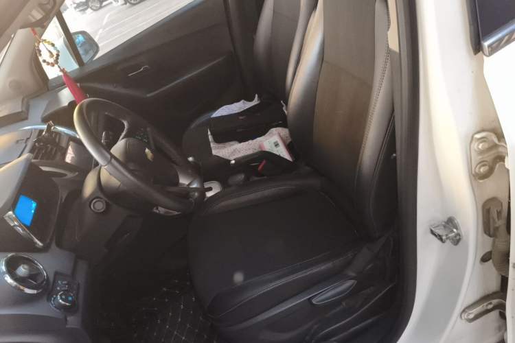 Used Chevrolet Trax 2014 1.4T Automatic Two-Wheel Drive Luxury Model Left Front Seat