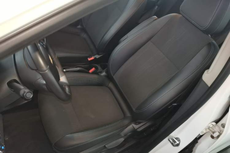 Used Chevrolet Trax 2014 1.4T Automatic Two-Wheel Drive Luxury Model Left Front Seat