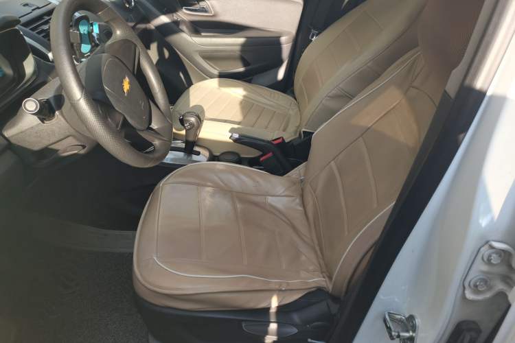 Used Chevrolet Trax 2014 1.4T Automatic Two-Wheel Drive Comfort Version Left Front Seat