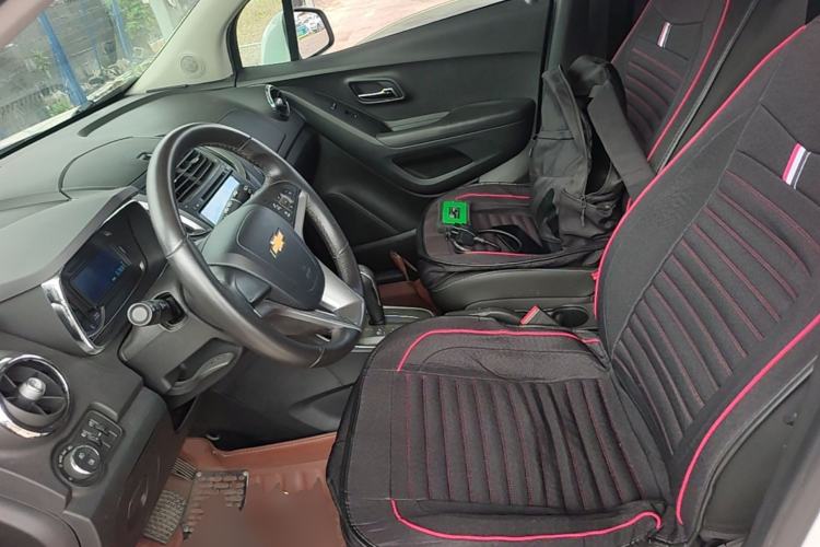 Used Chevrolet Trax 2014 1.4T Automatic Two-Wheel Drive Luxury Model Left Front Seat