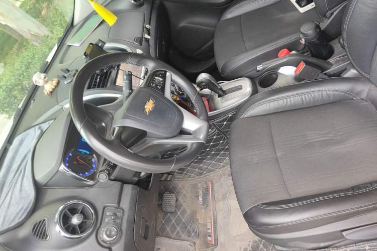 Used Chevrolet Trax 2014 1.4T Automatic Two-Wheel Drive Luxury Model Left Front Seat