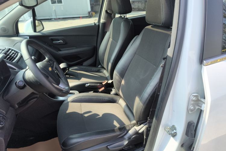 Used Chevrolet Trax 2014 1.4T Automatic Two-Wheel Drive Luxury Model Left Front Seat