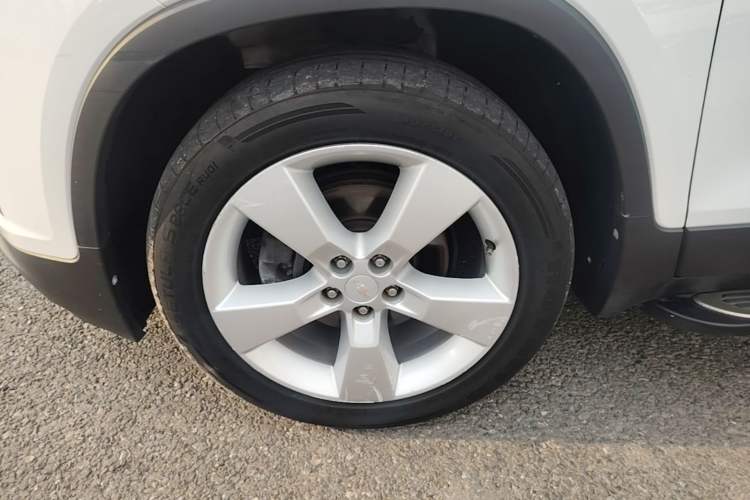 Used Chevrolet Trax 2014 1.4T Automatic Two-Wheel Drive Comfort Version Left Front Wheel Hub