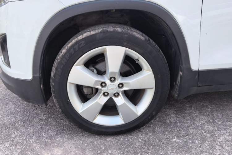 Used Chevrolet Trax 2014 1.4T Automatic Two-Wheel Drive Comfort Version Left Front Wheel Hub
