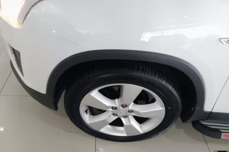 Used Chevrolet Trax 2014 1.4T Automatic Two-Wheel Drive Luxury Model Left Front Wheel Hub