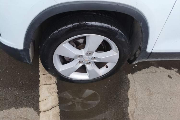 Used Chevrolet Trax 2014 1.4T Automatic Two-Wheel Drive Luxury Model Left Front Wheel Hub