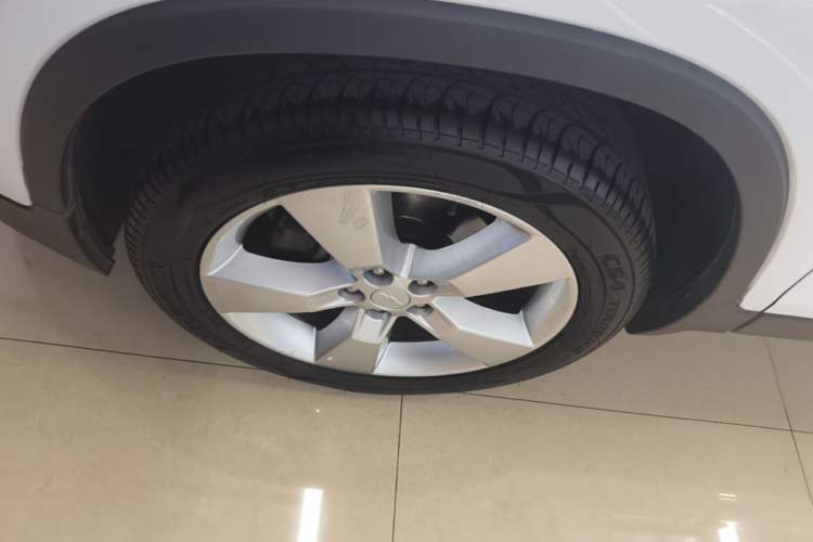 Used Chevrolet Trax 2014 1.4T Automatic Two-Wheel Drive Comfort Version Left Front Wheel Hub