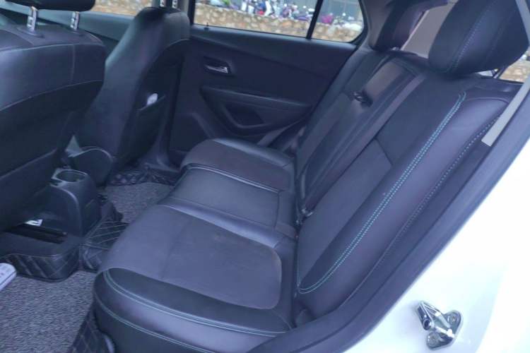 Used Chevrolet Trax 2014 1.4T Automatic Two-Wheel Drive Luxury Model Left Rear Seat