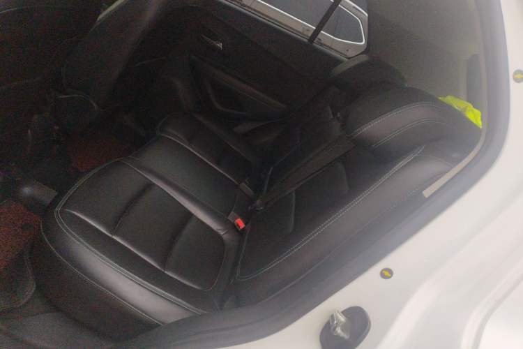 Used Chevrolet Trax 2014 1.4T Automatic All-Wheel Drive Flagship Version Left Rear Seat