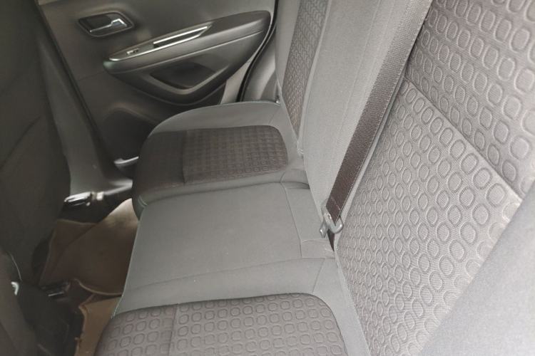 Used Chevrolet Trax 2014 1.4T Automatic Two-Wheel Drive Comfort Version Left Rear Seat