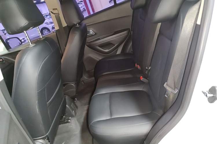 Used Chevrolet Trax 2014 1.4T Manual Two-Wheel Drive Comfort Model Left Rear Seat