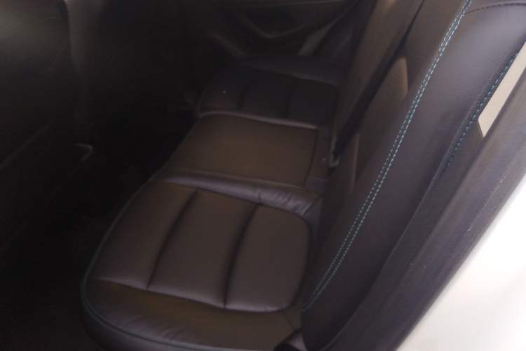 Used Chevrolet Trax 2014 1.4T Automatic All-Wheel Drive Flagship Version Left Rear Seat