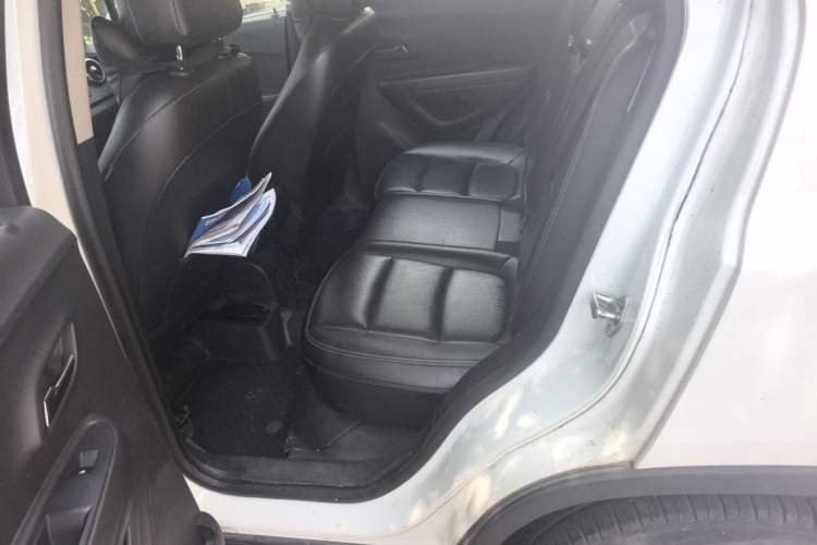 Used Chevrolet Trax 2014 1.4T Automatic All-Wheel Drive Flagship Version Left Rear Seat