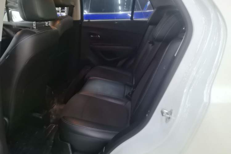 Used Chevrolet Trax 2014 1.4T Automatic Two-Wheel Drive Luxury Model Left Rear Seat