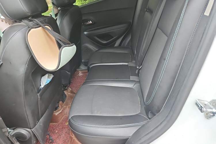 Used Chevrolet Trax 2014 1.4T Automatic Two-Wheel Drive Luxury Model Left Rear Seat