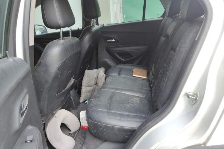 Used Chevrolet Trax 2014 1.4T Automatic Two-Wheel Drive Luxury Model Left Rear Seat