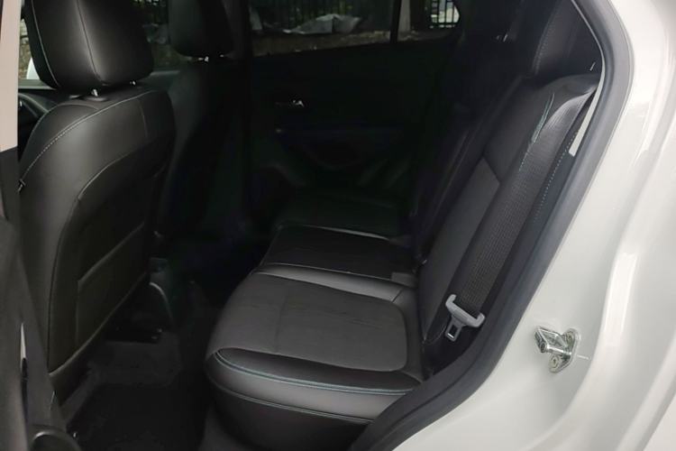 Used Chevrolet Trax 2014 1.4T Automatic Two-Wheel Drive Luxury Model Left Rear Seat