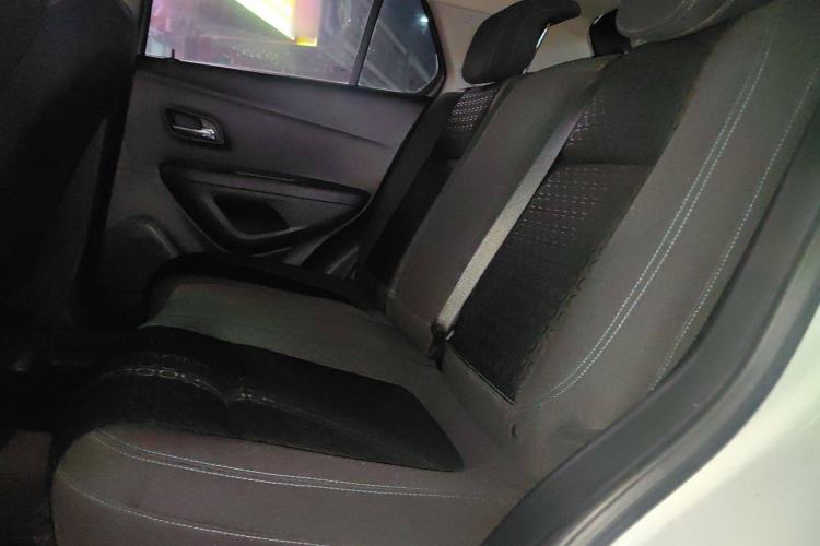 Used Chevrolet Trax 2014 1.4T Manual Two-Wheel Drive Comfort Model Left Rear Seat