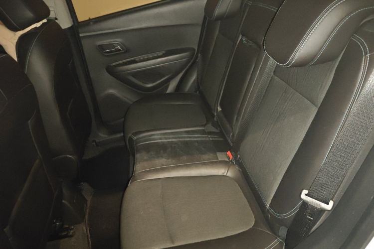 Used Chevrolet Trax 2014 1.4T Automatic Two-Wheel Drive Luxury Model Left Rear Seat