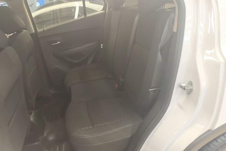 Used Chevrolet Trax 2014 1.4T Automatic Two-Wheel Drive Comfort Version Left Rear Seat