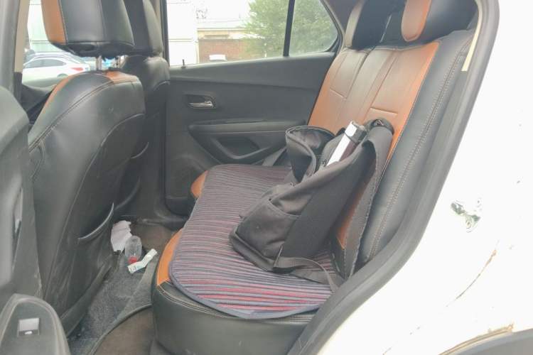 Used Chevrolet Trax 2014 1.4T Manual Two-Wheel Drive Comfort Model Left Rear Seat